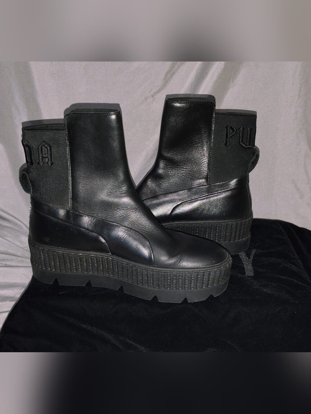 Puma x Fenty by Rihanna Chelsea Sneaker Boot 8.5 (Fits 8) With Storage Bag - Picture 3 of 14